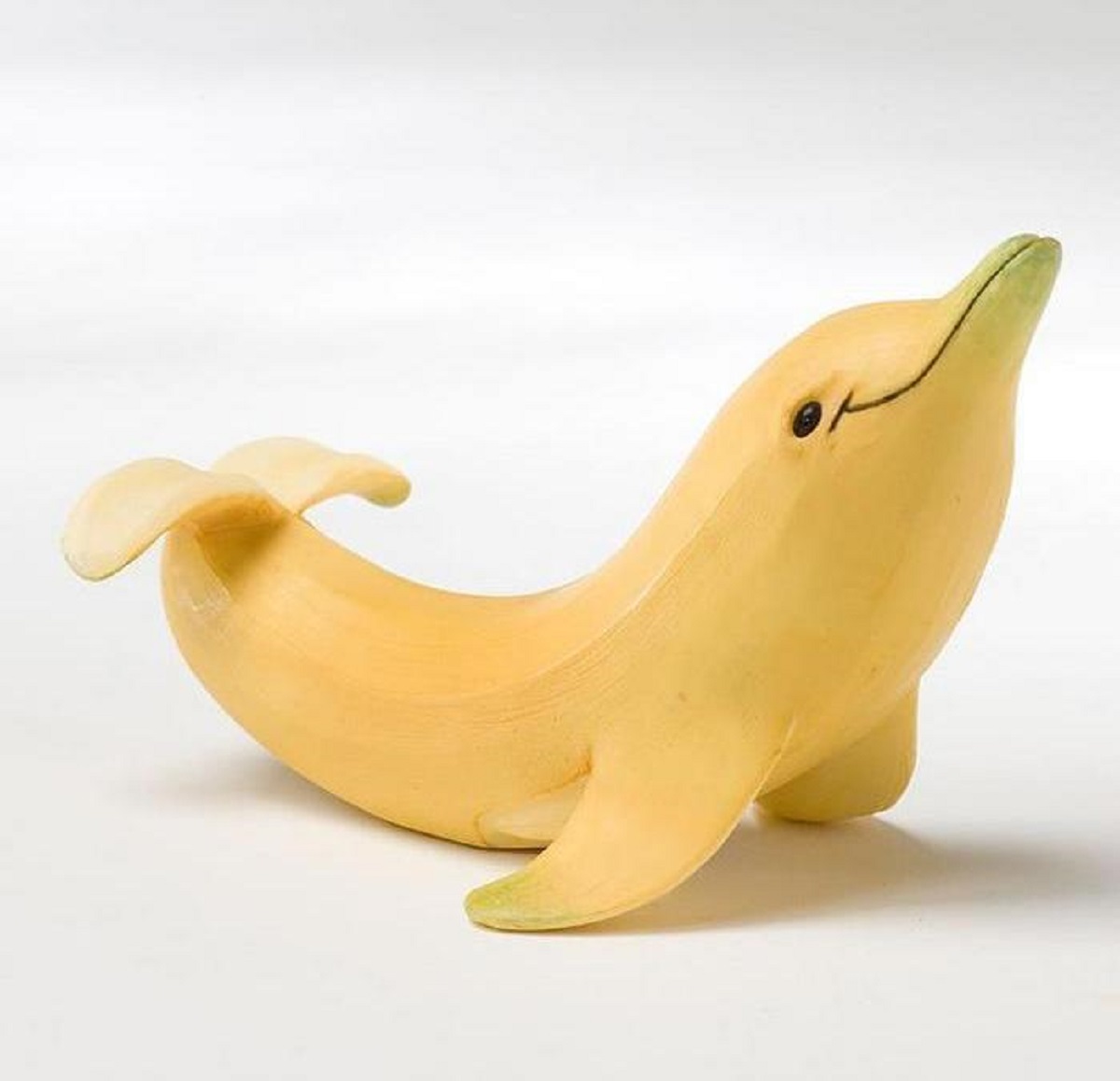 Banana made to look like a dolphin
